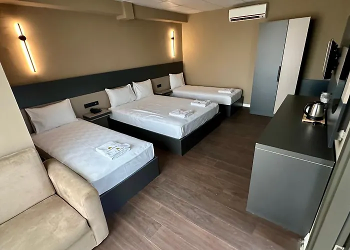 Esse Joven Hotel